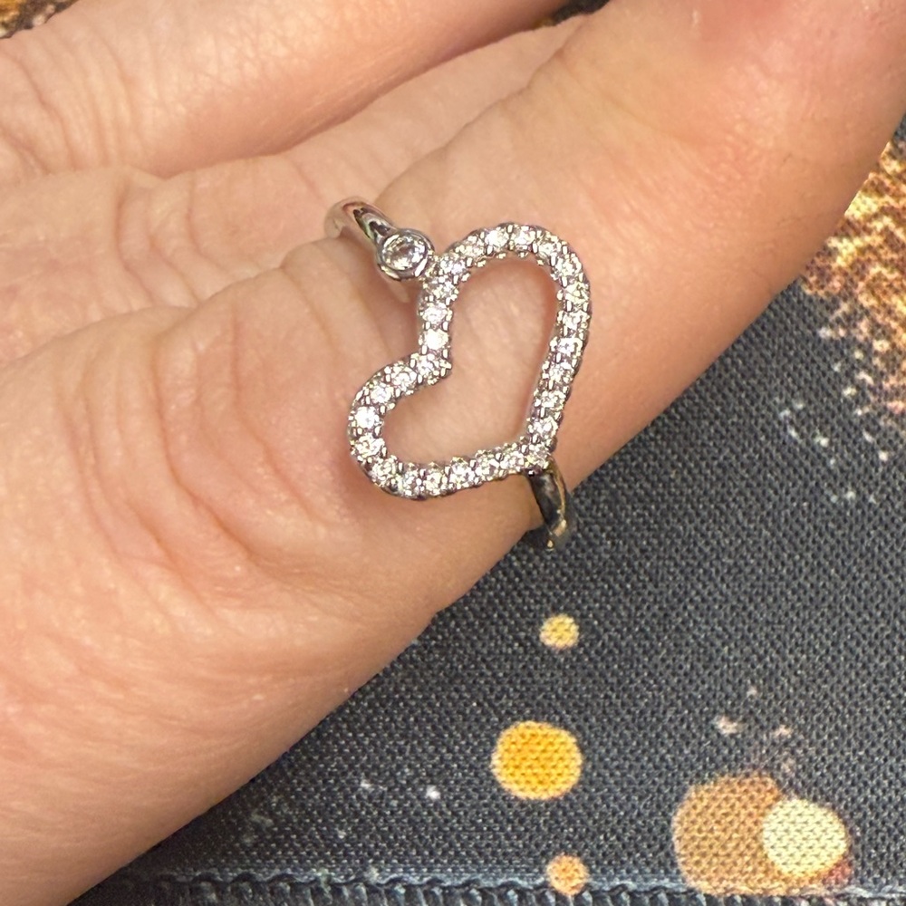 Pretty Bird Silver Open Heart Crystal Ring